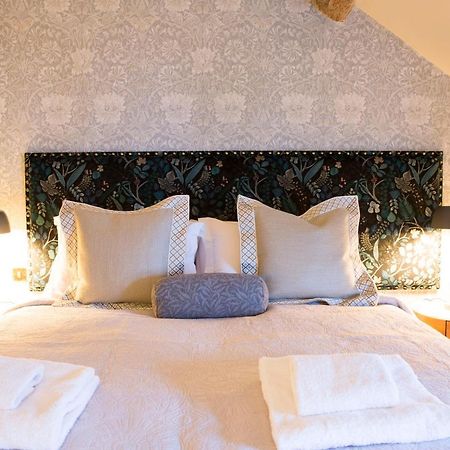 메이클즈필드 The Legh Arms Prestbury B&B 외부 사진