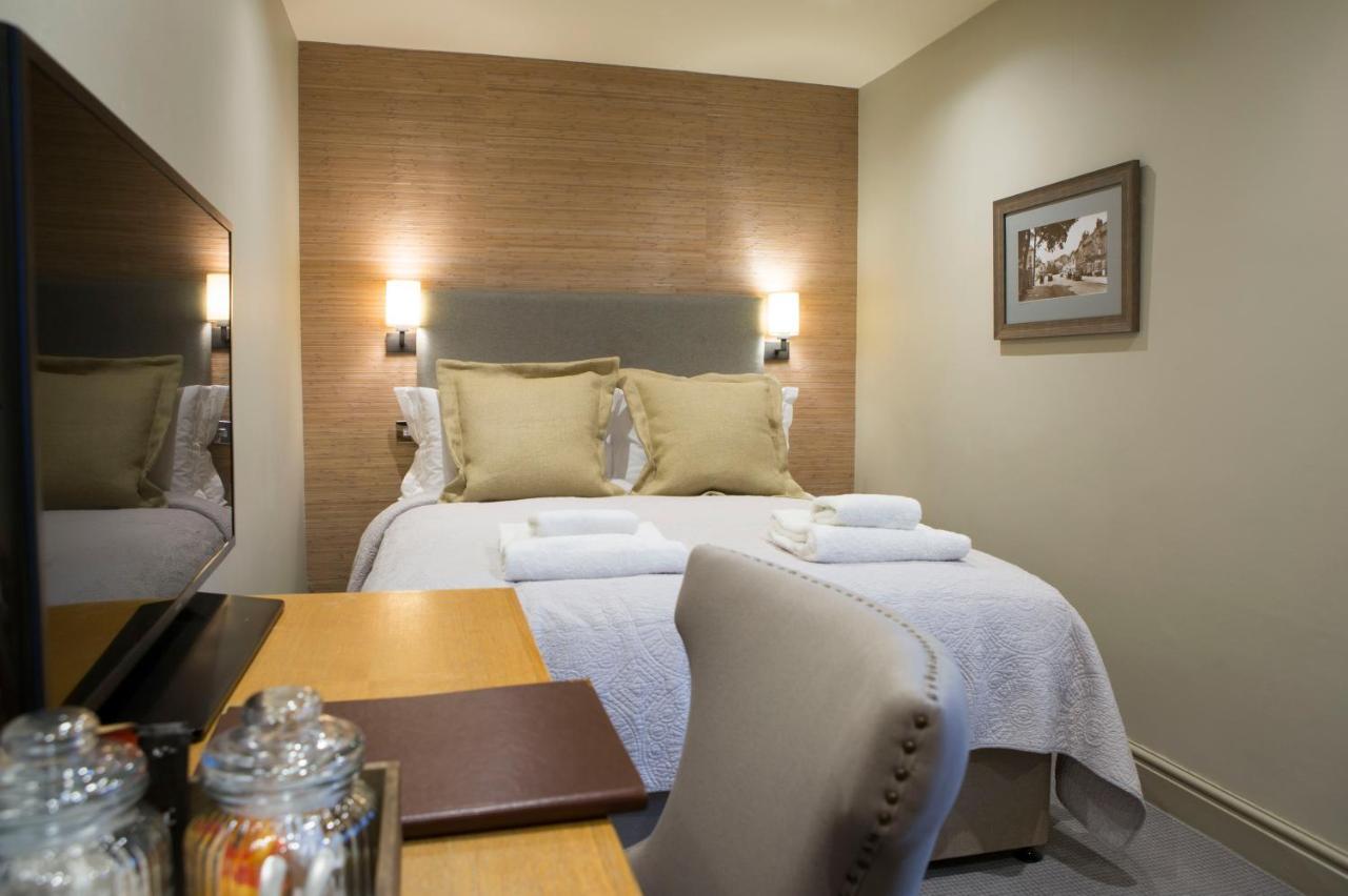 메이클즈필드 The Legh Arms Prestbury B&B 외부 사진