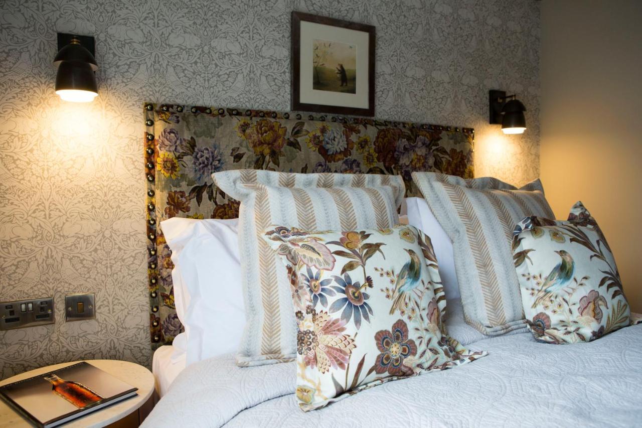 메이클즈필드 The Legh Arms Prestbury B&B 외부 사진