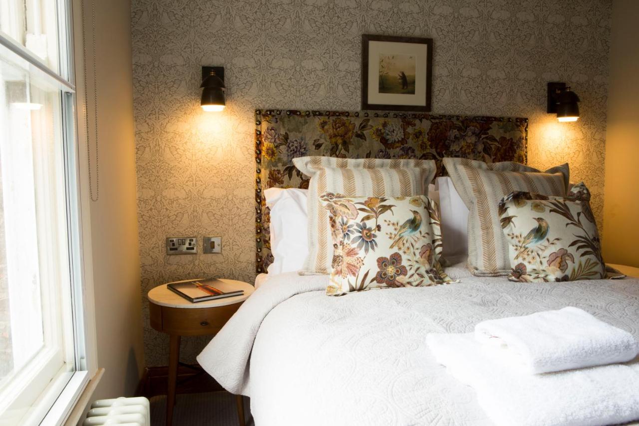 메이클즈필드 The Legh Arms Prestbury B&B 외부 사진