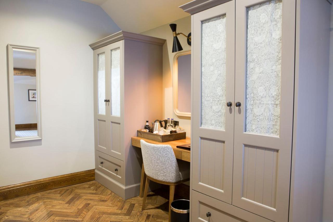 메이클즈필드 The Legh Arms Prestbury B&B 외부 사진